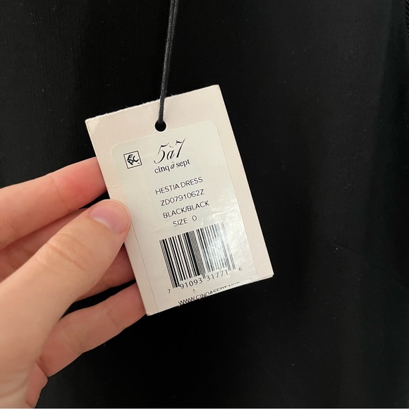 cinq a sept hestia dress - Picture 12 of 15